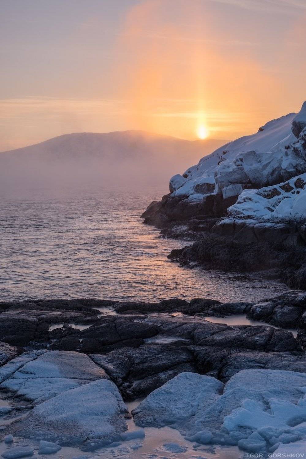 баренцево море,териберка,утро,зима,крайний север,заполярный круг,пейзаж,россия,,берег,снег,лёд,рассвет,камни,солнце,туман,пар,мороз,, Горшков Игорь