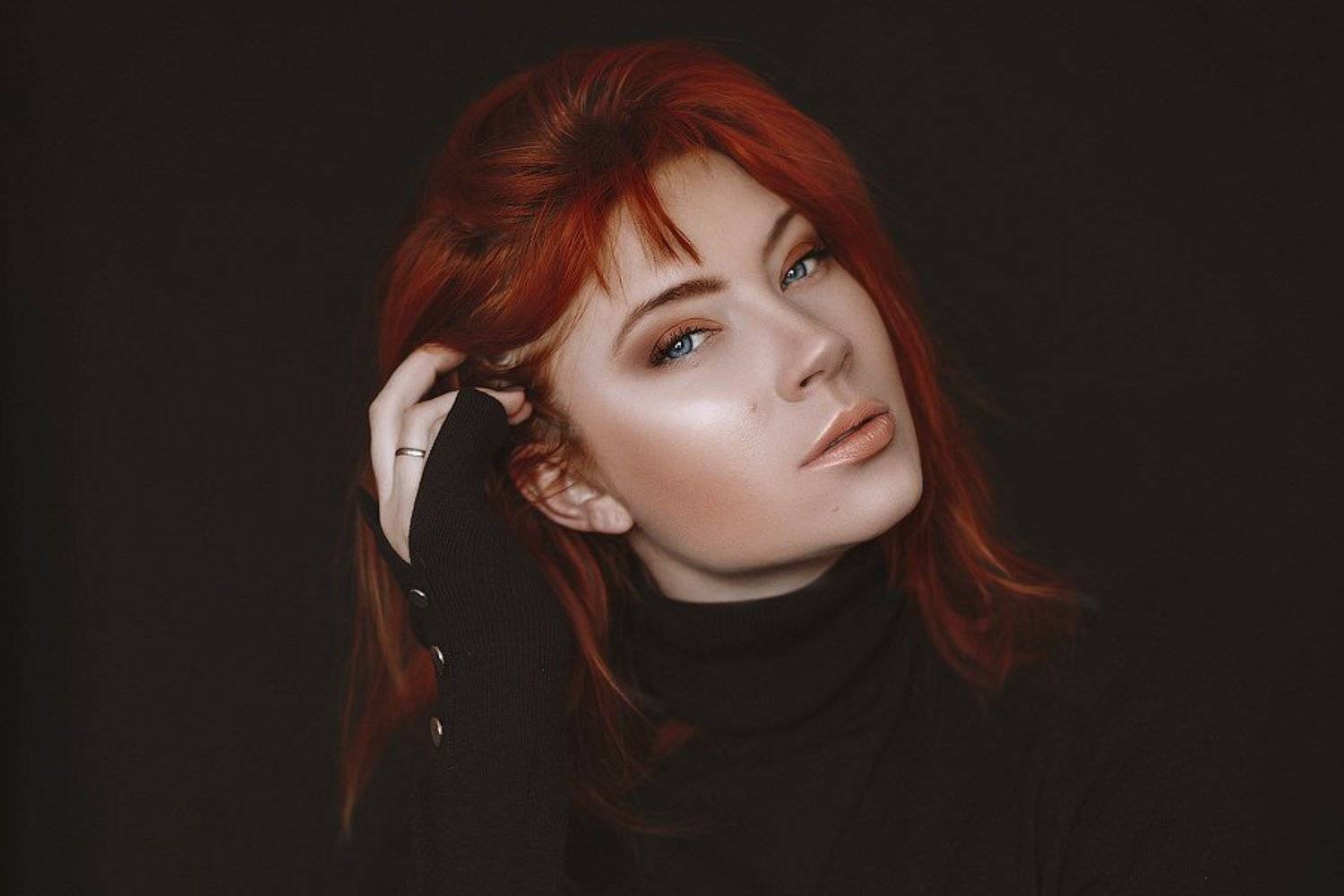 рыжая девушка, Марина Бондарь