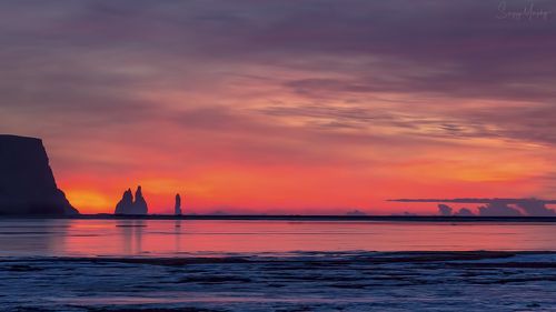Burning horizon. Reynisdrangar. Iceland.
