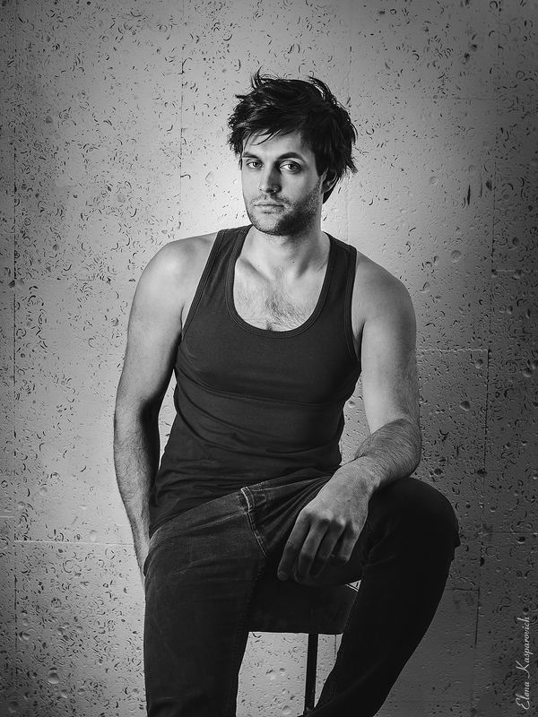 мужской портрет, чб  фото превью