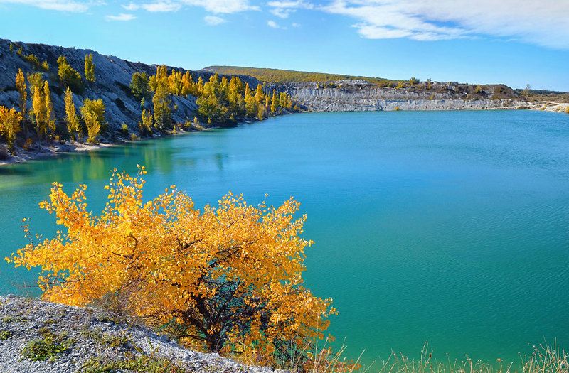 озеро, марсианское, мраморное, крым, карьер Марсианское озеро. фото превью