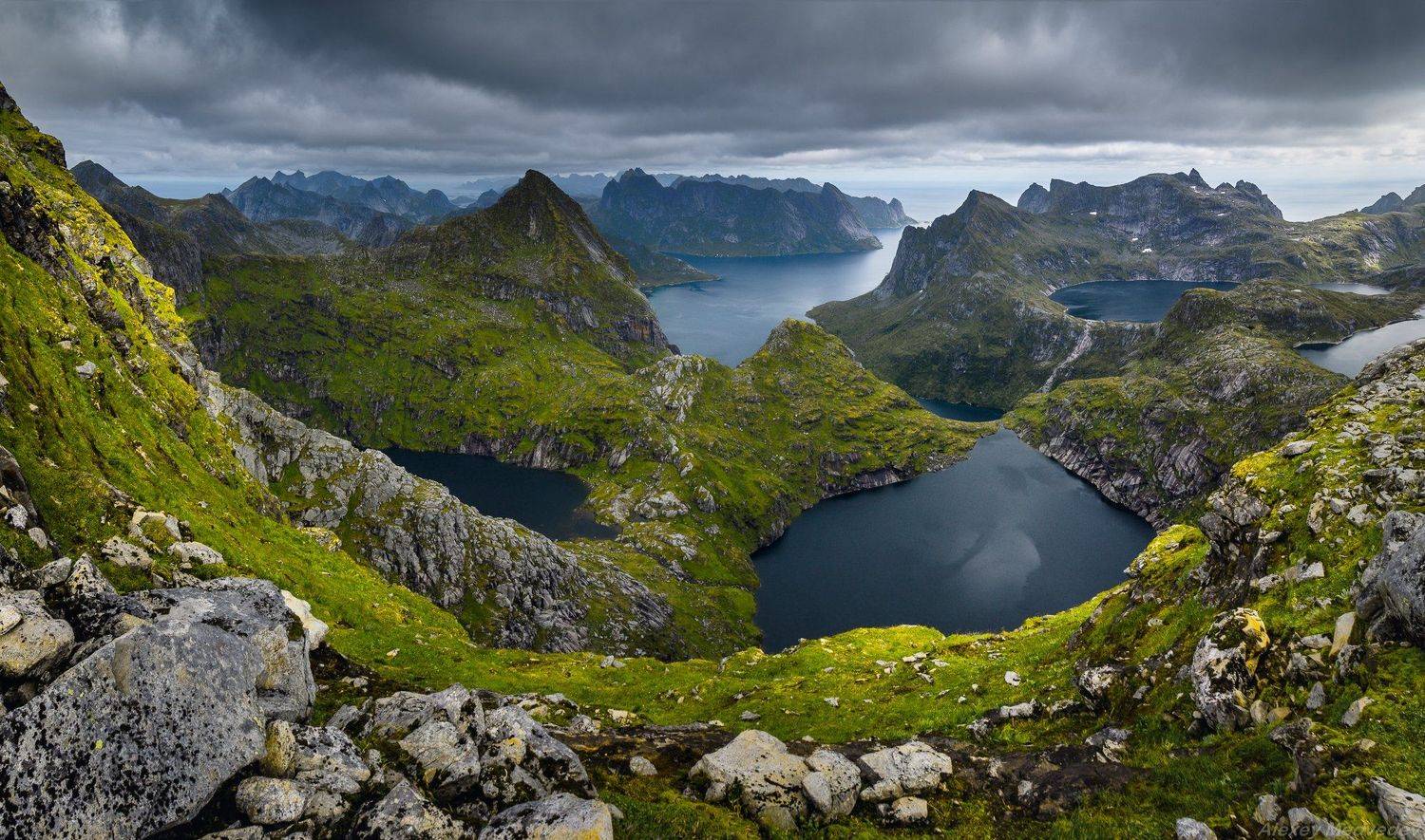 lofoten, summer, norway, cold, fjord, dark, rocks, mountains, lake, green, норвегия, север, фьорды, горы, north, лофотены, monkebu, moskenes, moskenes&oslash;ya, Алексей Медведев