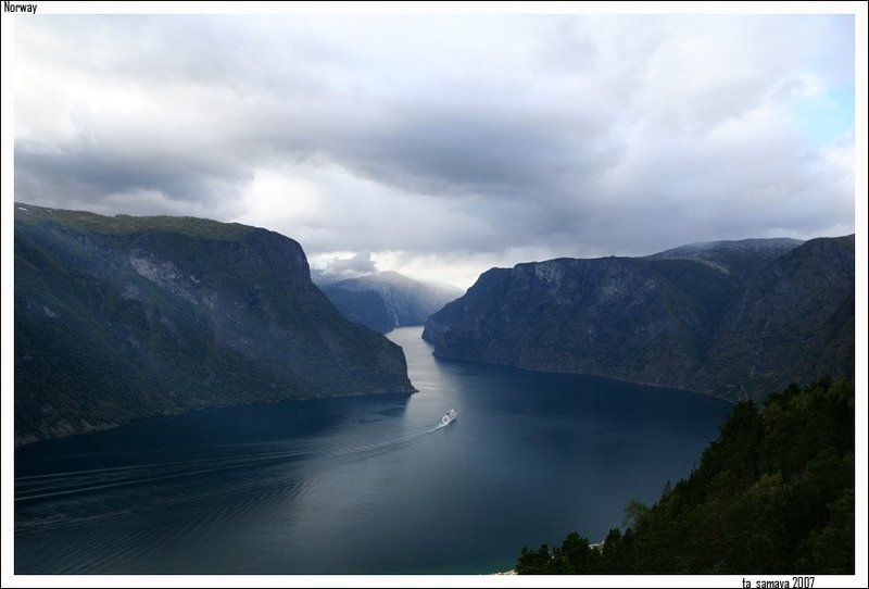 норвегия, фьорды, паром, горы Норвежское, типичное :) фото превью