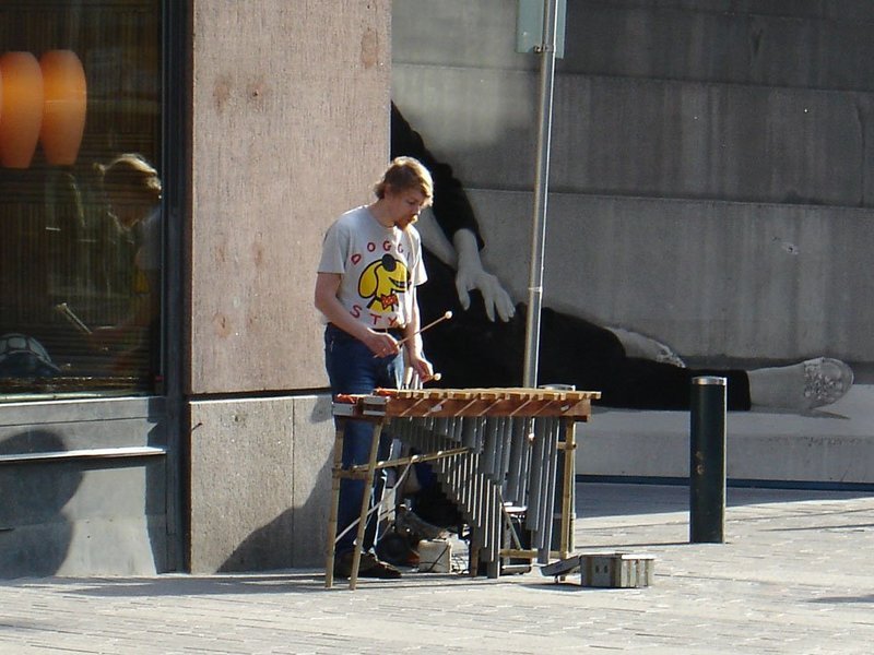 город лето музыкант путешествие уличный музыкант фото превью