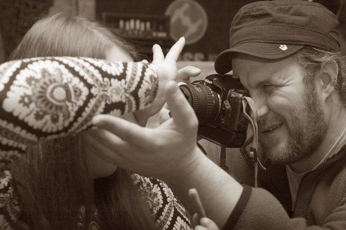 Чуть-чуть повыше.