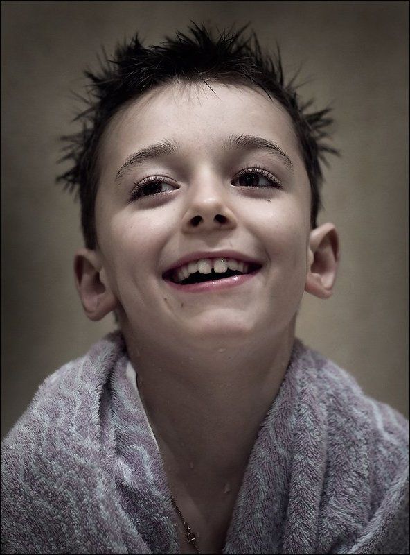 сын, 8 лет др. Мальчишка фото превью