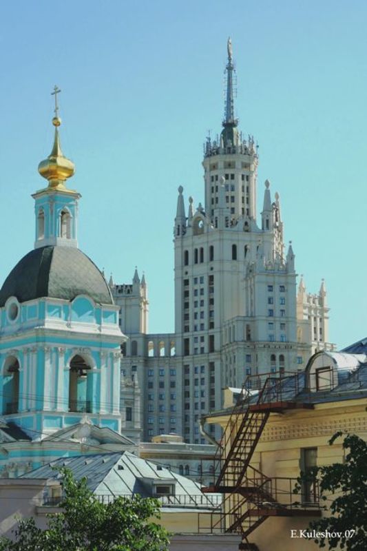 город,купола,москва,золото,высотка,сталинка,церковь,крыши,кулешов А я, иду, шагаю по Москве... фото превью