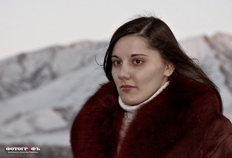 девушка, холм дальние дали №1 фото превью