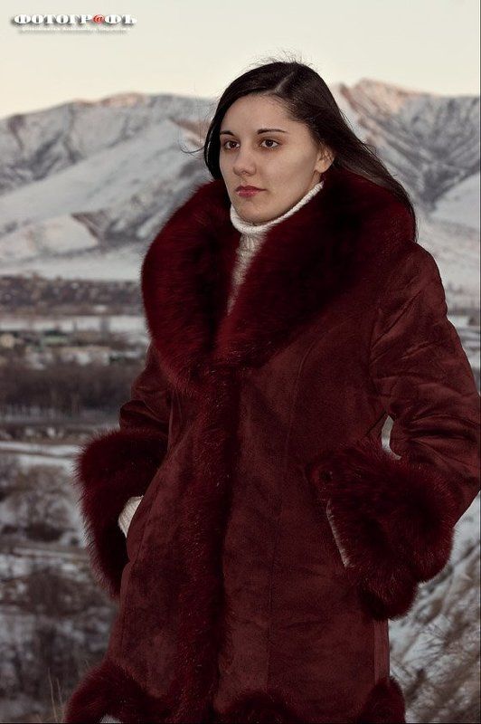 девушка, холм Дальние дали №2 фото превью