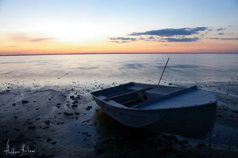 лодка берег озеро закат небо вода Another Day\'s End фото превью