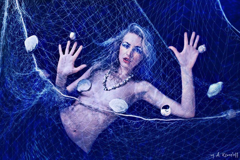 девушка, взгляд, русалка, сеть, ракушки, глубина come undone.... фото превью
