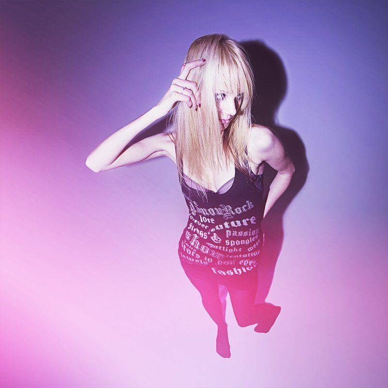 девочка, цветная, фотография, цифровая, яркая, яркость, розовый, фиолетовый, неформал, фрик, рок ILANA 01 фото превью