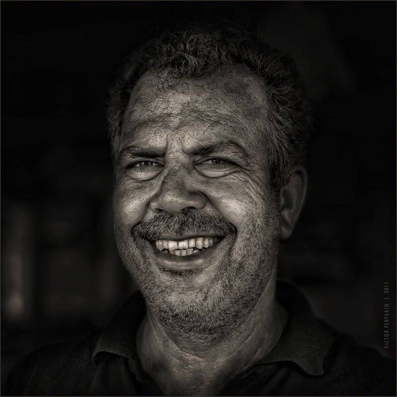 , Виктор Перякин