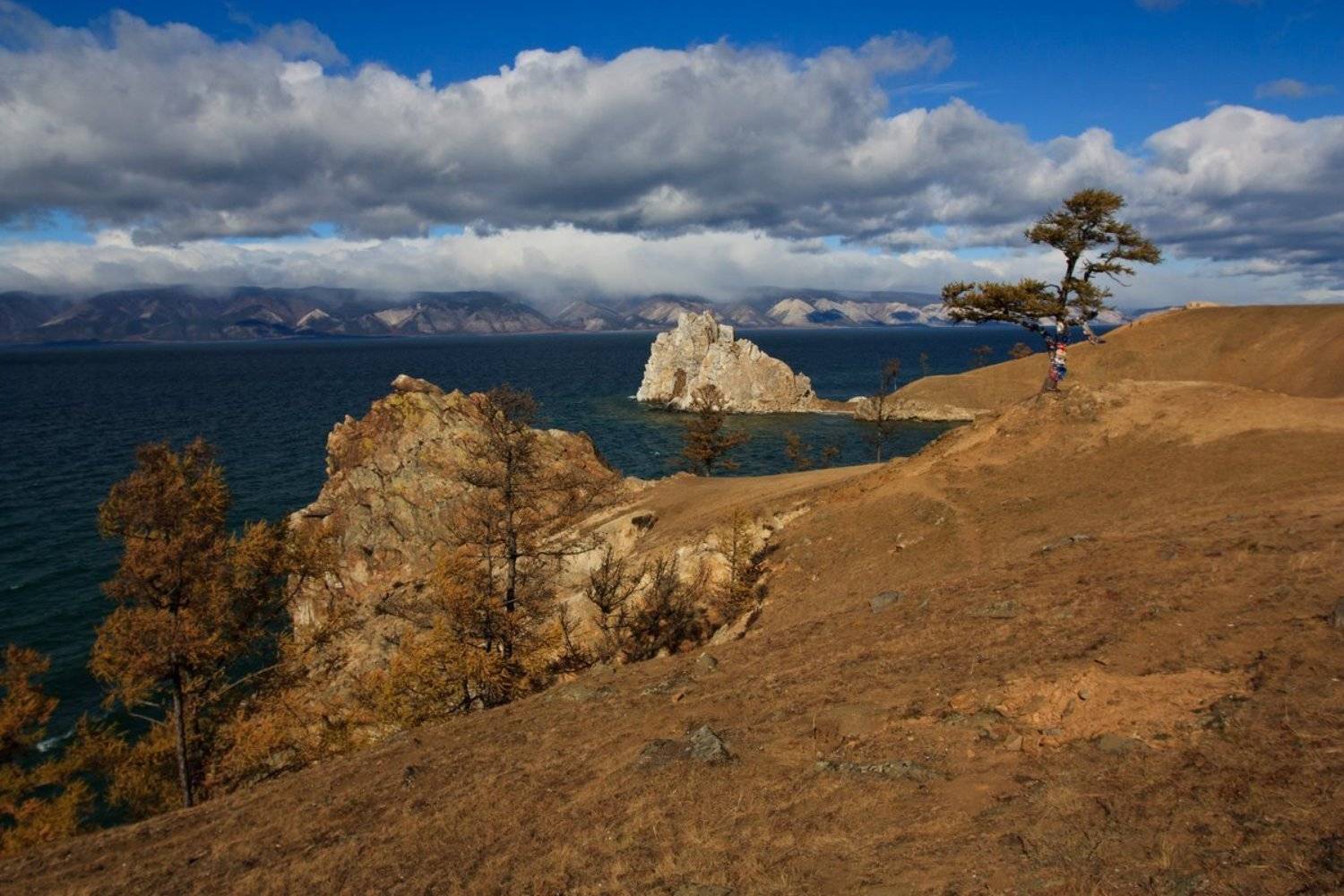 байкал, ольхон, скала шаманка, Батя