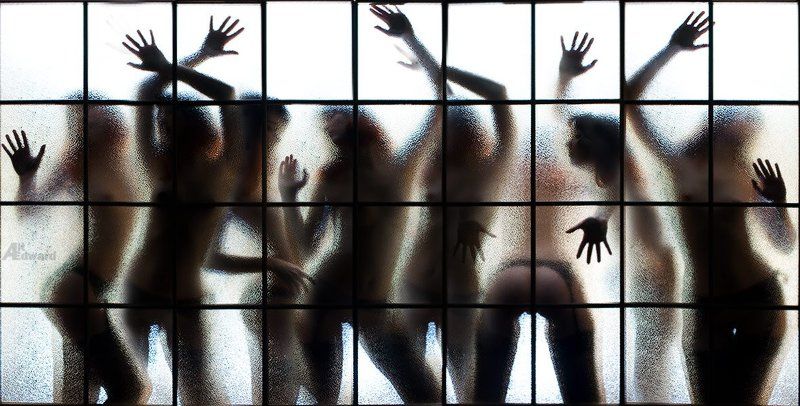 alt, nude За стеклом фото превью