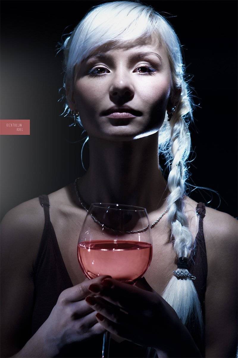 RED. Автор: Гизатуллин Адель , Гизатуллин Адель