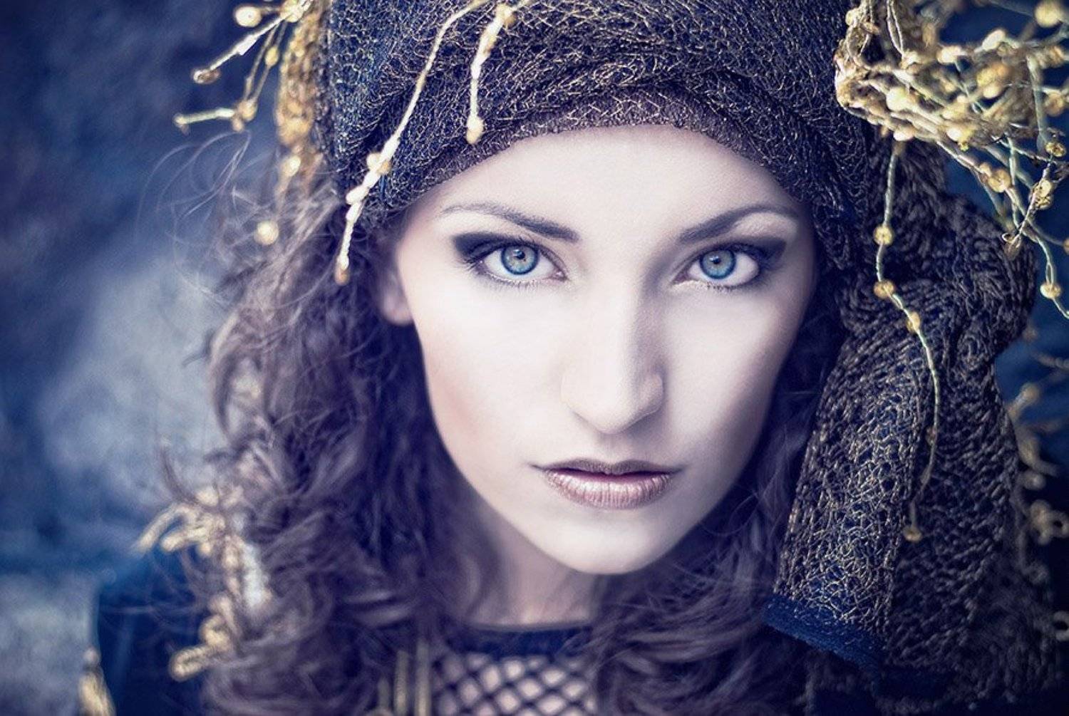 woman, Nikodem Szymanski