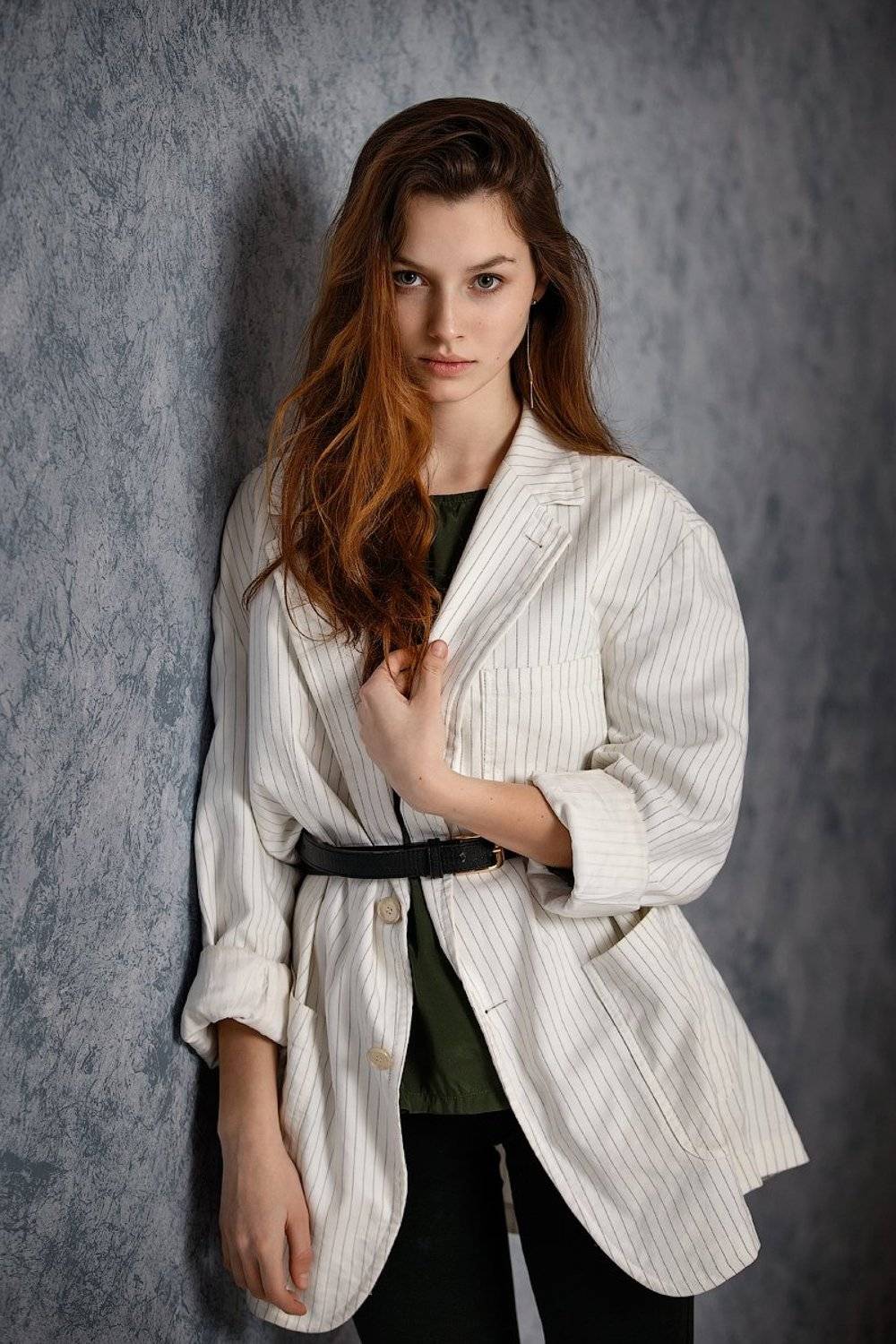 портрет девушка, Михаил Корнилов