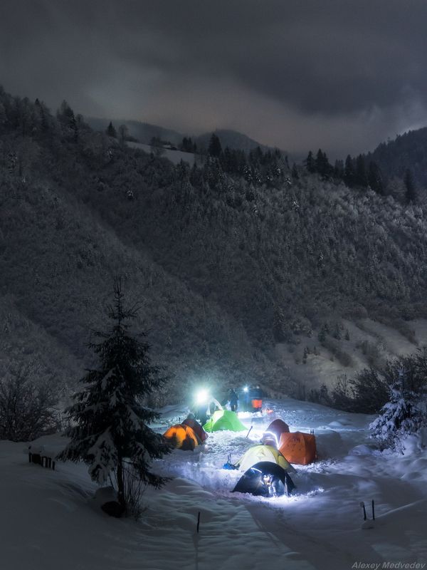 гори, закарпаття, зима, карпати, ніч, свидовець, табір, лопухів, лагерь, карпаты, лопухов, закарпатье, свидовец Лагерь над Лопуховом фото превью
