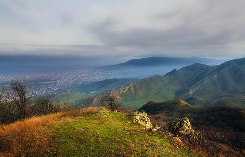Вид на Махачкалу с перевала..