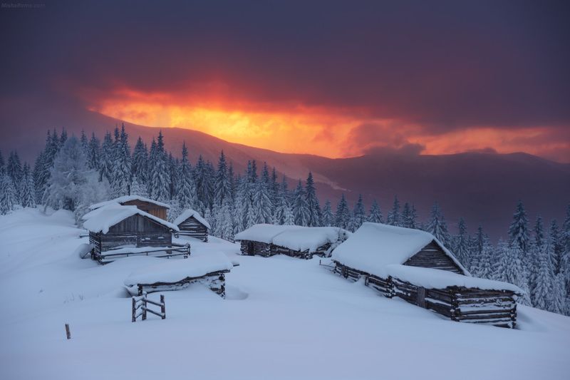 Magical Evening in the mountainous valleys. фото превью