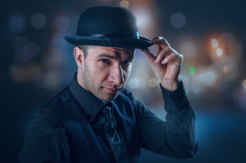 man, portrait, male portrait, night, eve, street, city, light, bokeh, retro, mood, hijack, gang, shadows, buenos aires, argentina Buenas tardes Señora фото превью