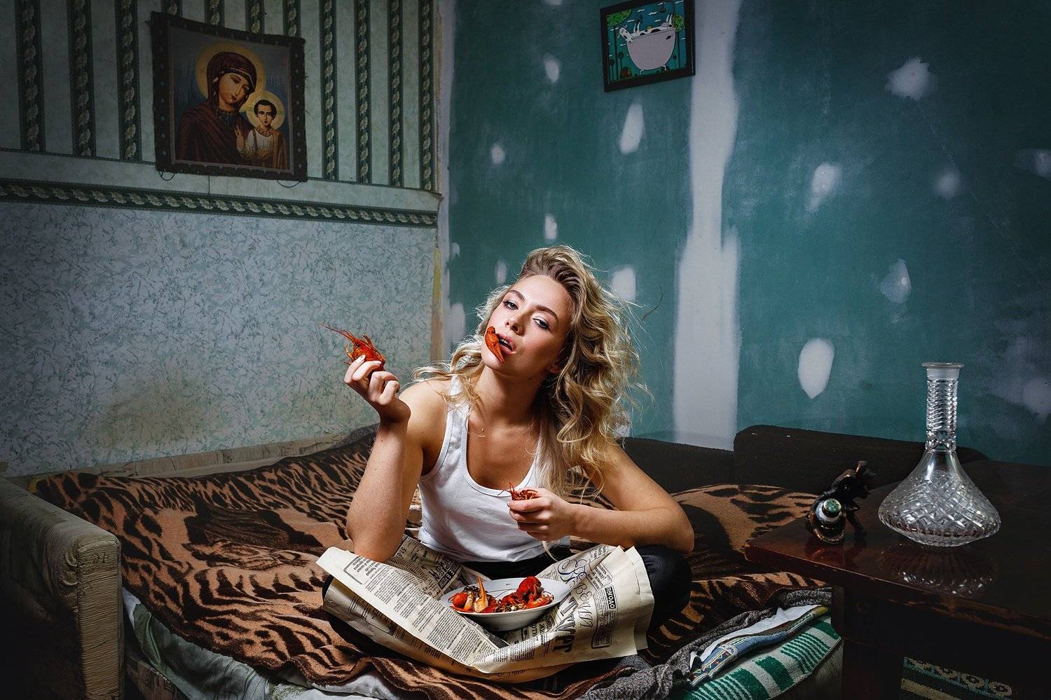 портрет, девушка, модель, картина, сюрреализм, раки, роскошь, нищета, трэш, model, интерьер, powerty, luxury, Анастасия Косарева