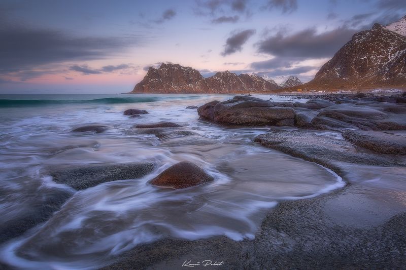 Curves of the beach фото превью