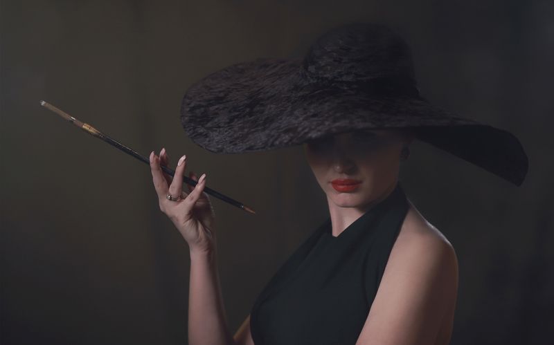 Девушка  в чёрном. фото превью