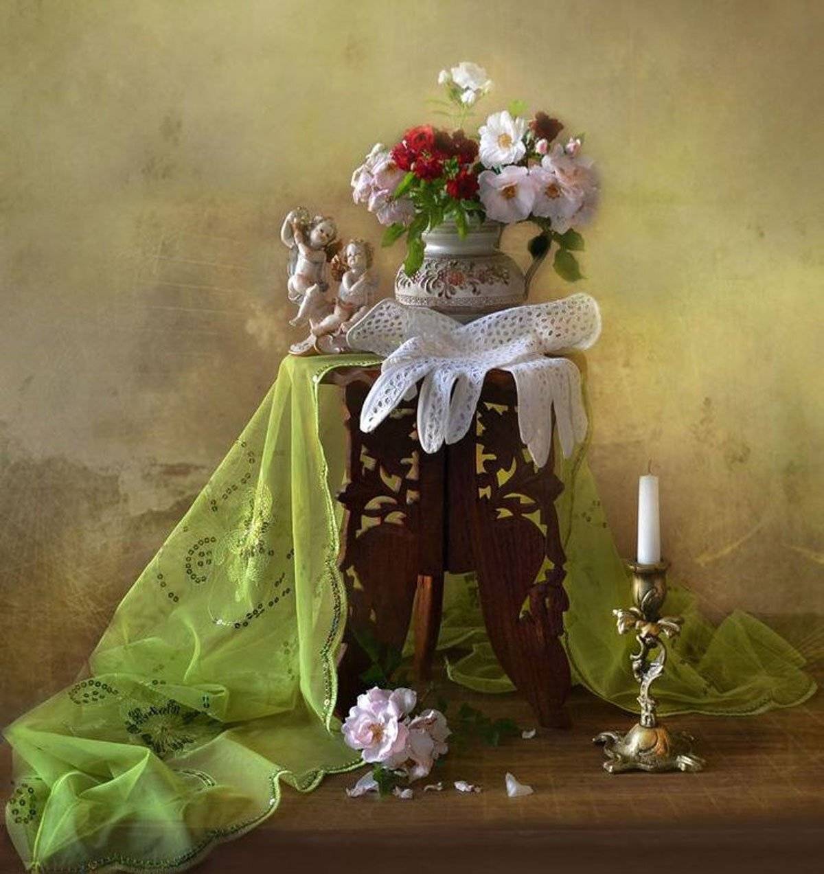 still life,натюрморт,фото натюрморт, цветы, розы, февраль, 23 февраля, именины, свеча, подсвечник,, Колова Валентина