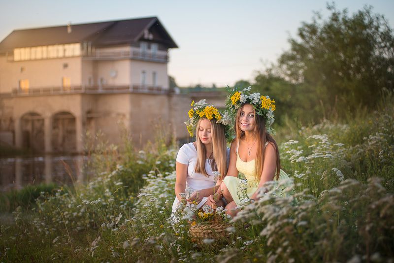 лето. природа. красиво. девушки. нолинск летний вечер фото превью