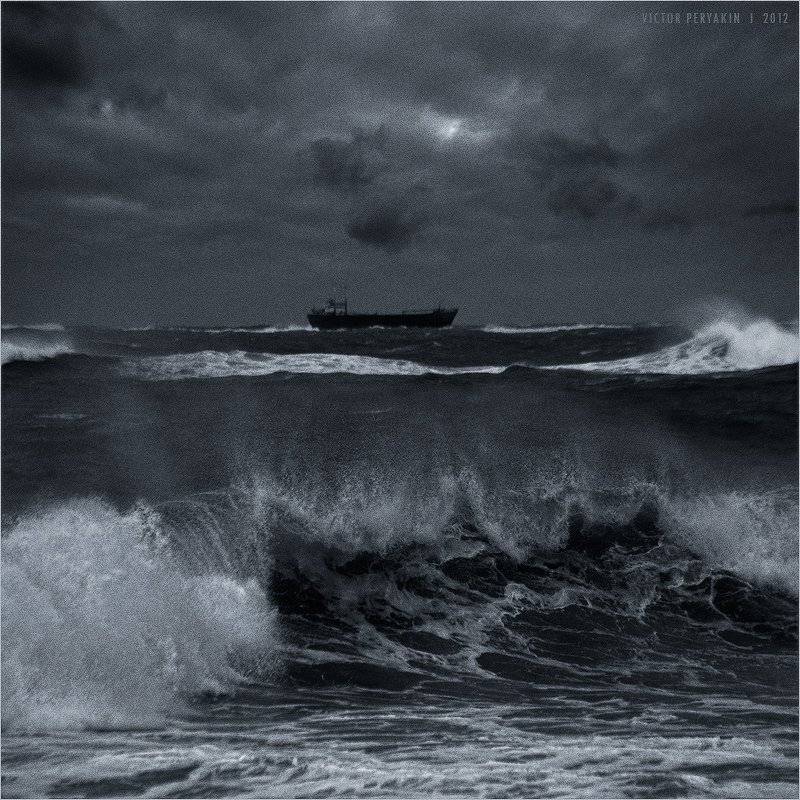 , Виктор Перякин