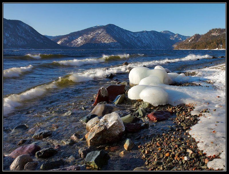 телецкое, озеро Новый день Нового года. фото превью