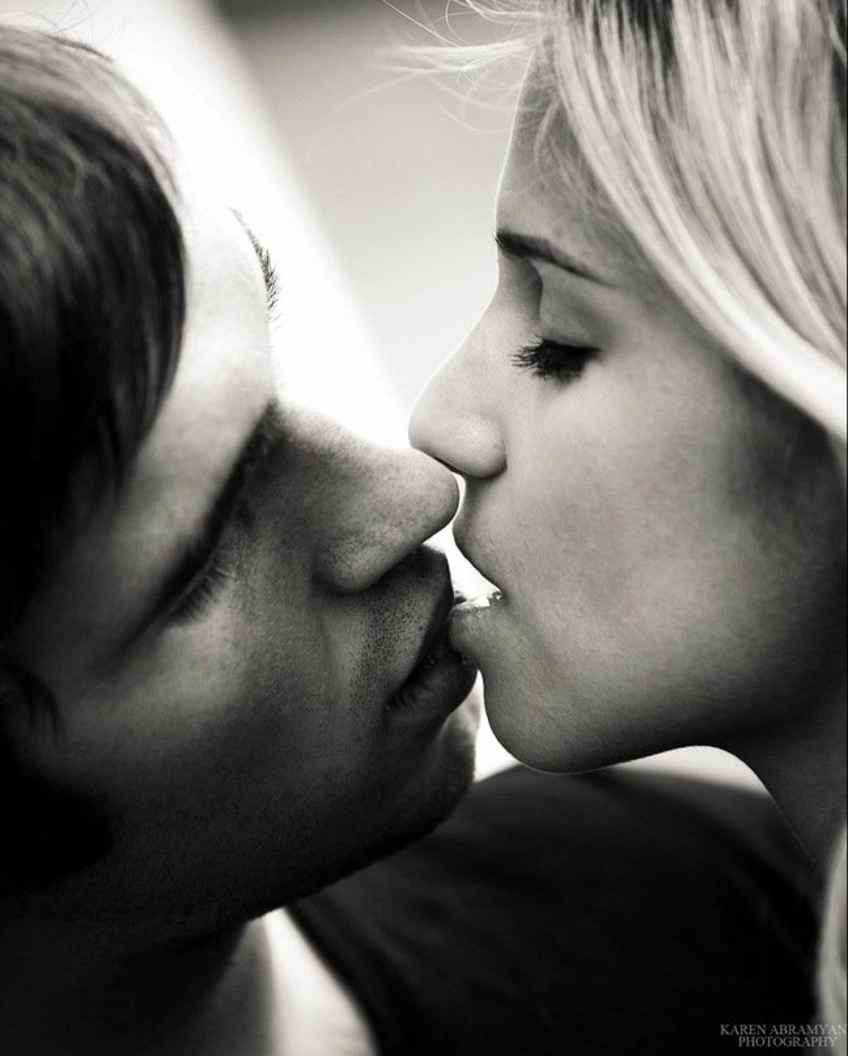 first kiss. Автор: Abramyan Karen , Abramyan Karen