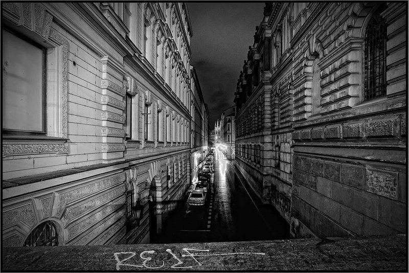 Ночная улочка. Пражские зарисовки фото превью