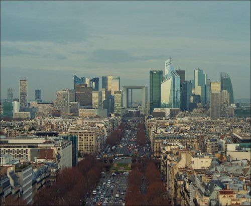 [la defense]