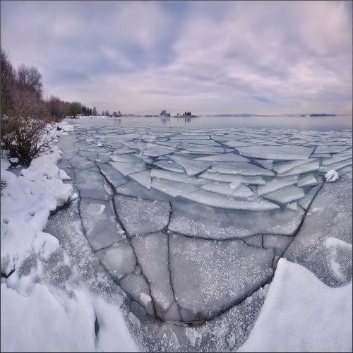 / Перволедье / или / Квадраты Минского моря /