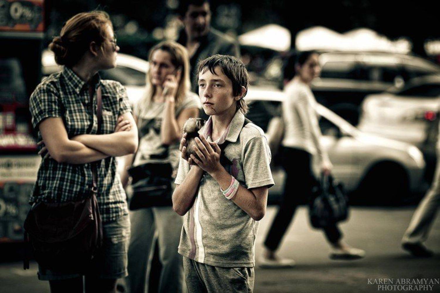 outcasts. Автор: Abramyan Karen , Abramyan Karen