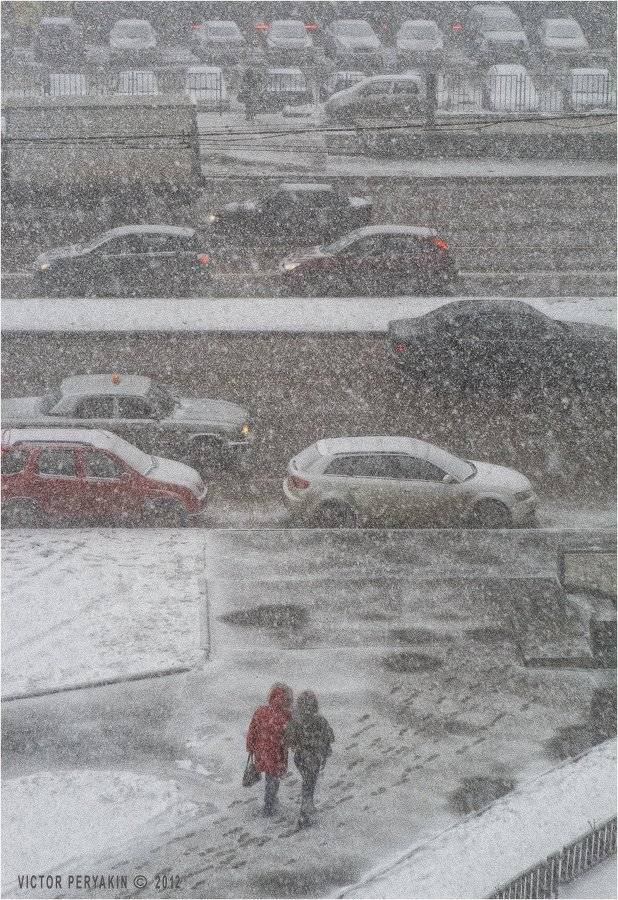 снег, город, москва, ненастье, автомобили, метель, Виктор Перякин