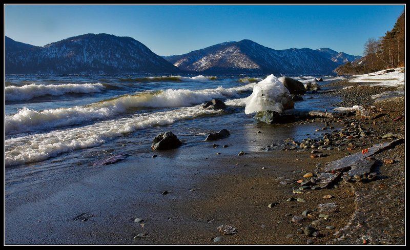 телецкое, озеро Зимний пляж. фото превью
