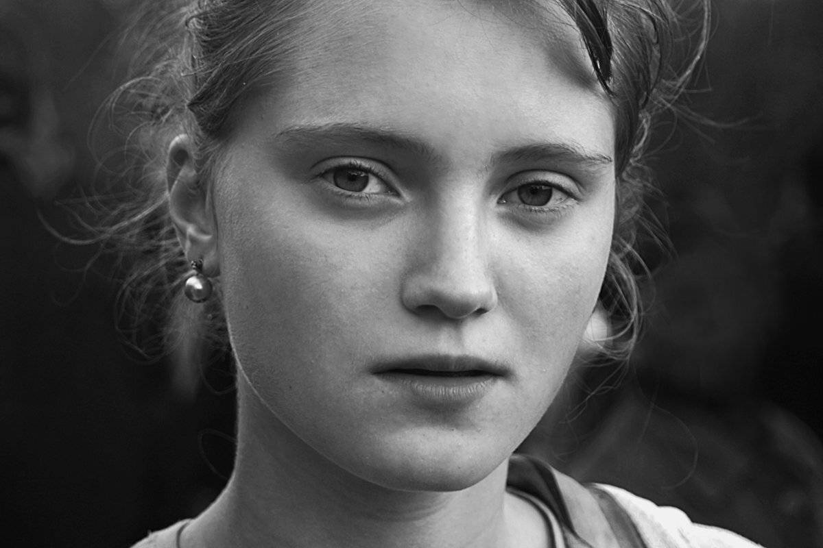портрет, девушка, глаза, взгляд, волосы, чб, апатиты, Николай Смоляк