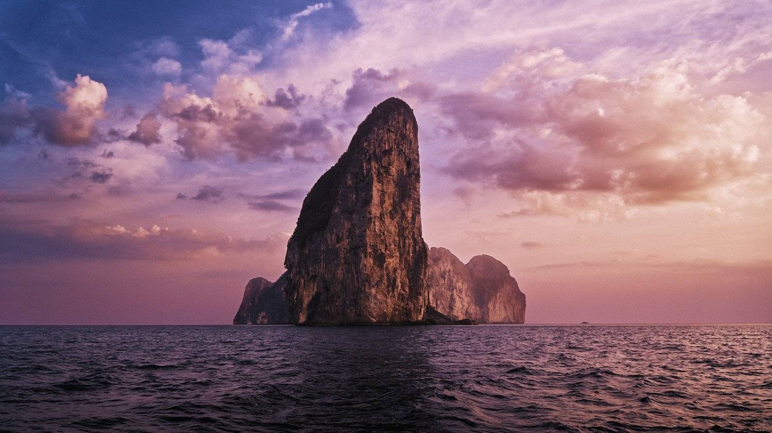 phi phi, island, seascape, sea, sky, clouds, sunset, dusk, colorgrade, colorgrading, cinematic, filmlook, thai, thailand, Кыштымов Максим