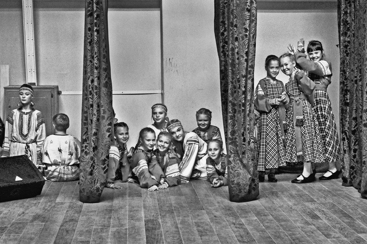 сцена, актёры, дети, кулисы, чб, апатиты, Николай Смоляк