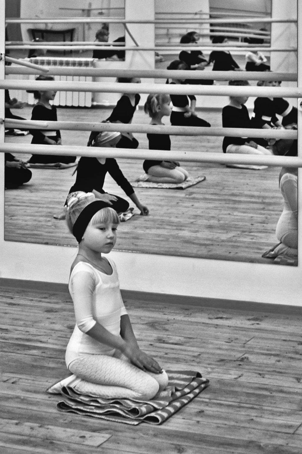 танцы, девочки, урок, чб, апатиты, Николай Смоляк