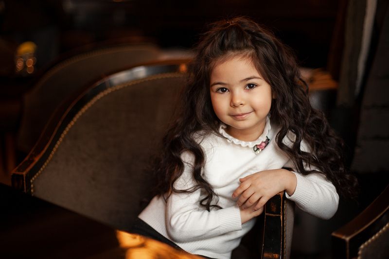 девочка, фотография, кафе, шоколад Девочка в кафе. фото превью