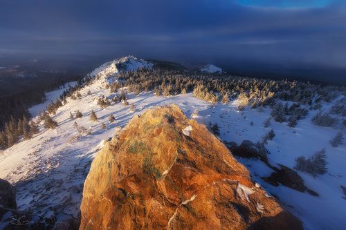 На вершине хребта Зюраткуль