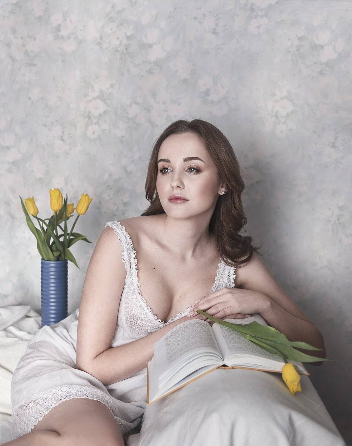 портрет , взгляд ,красивая девушка , цвет ,волосы , красивые губы ,нежность , таинственность, Natalia Kholodova