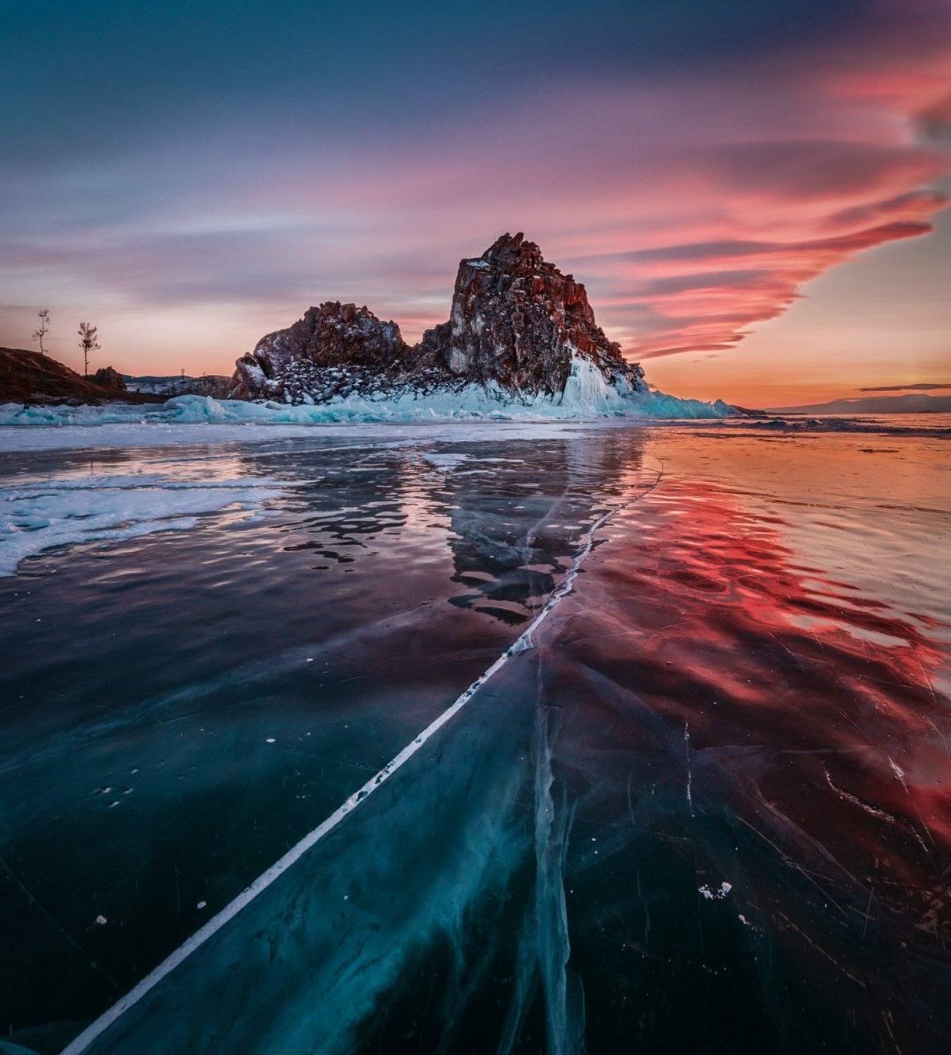 байкал, лед, скала, озеро, приключения, путешествия, закат, Сергей Шабанов