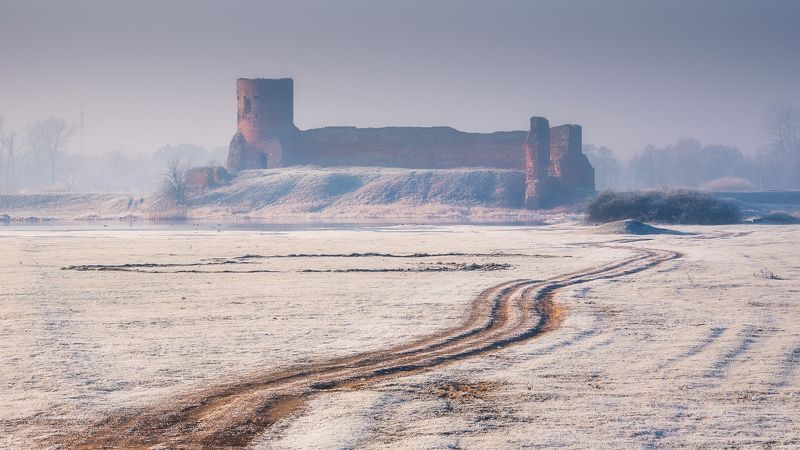Towards Castle Ruins фото превью