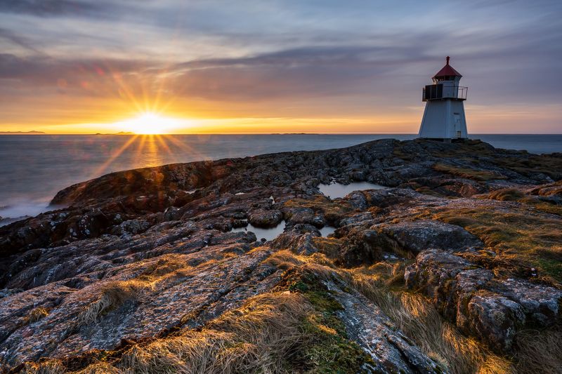 lighthouse, sunset, light, seascape Lighthouse in Sunset фото превью
